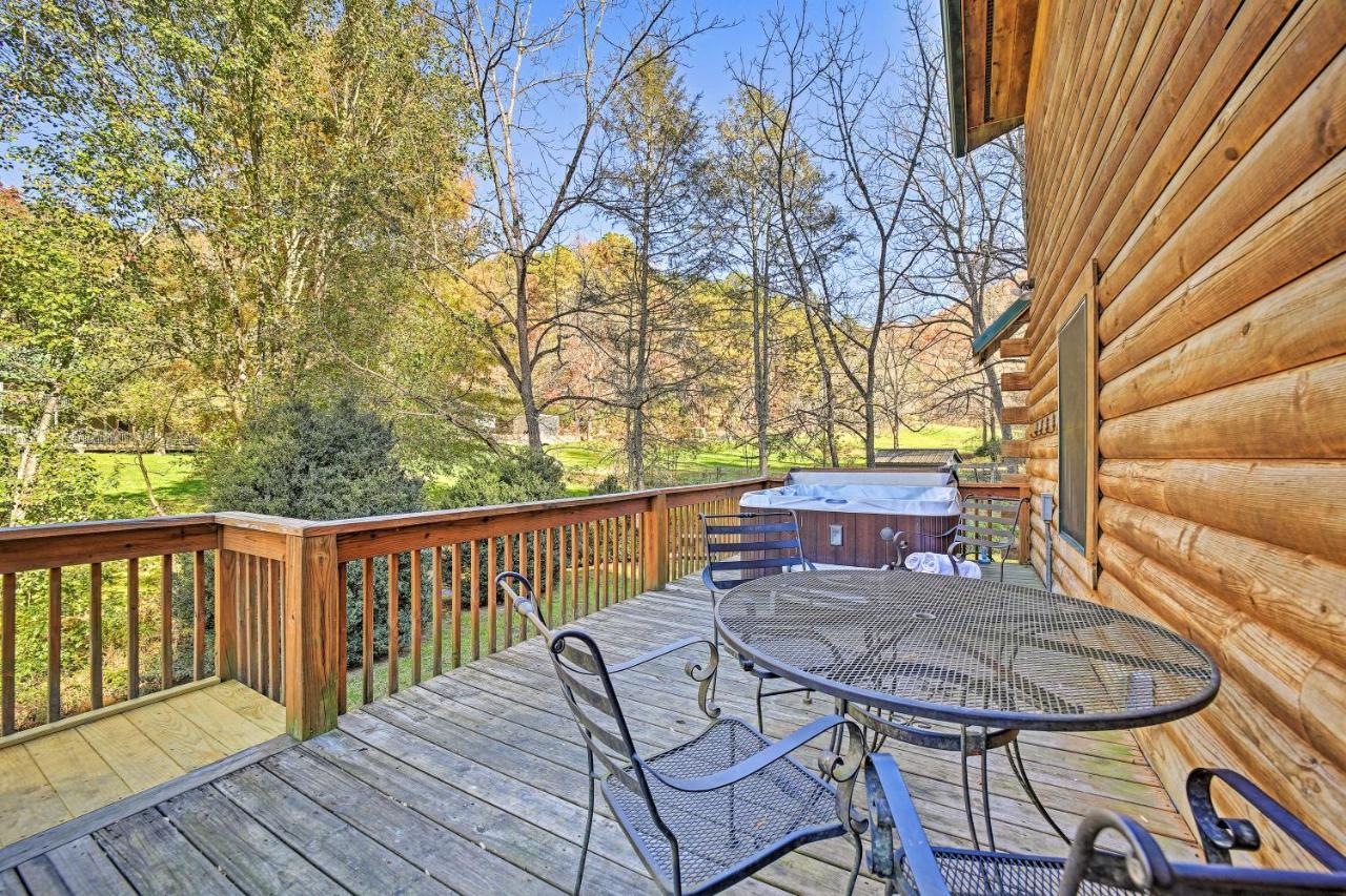 Creekside Bryson City Cabin With Private Hot Tub Villa Eksteriør billede